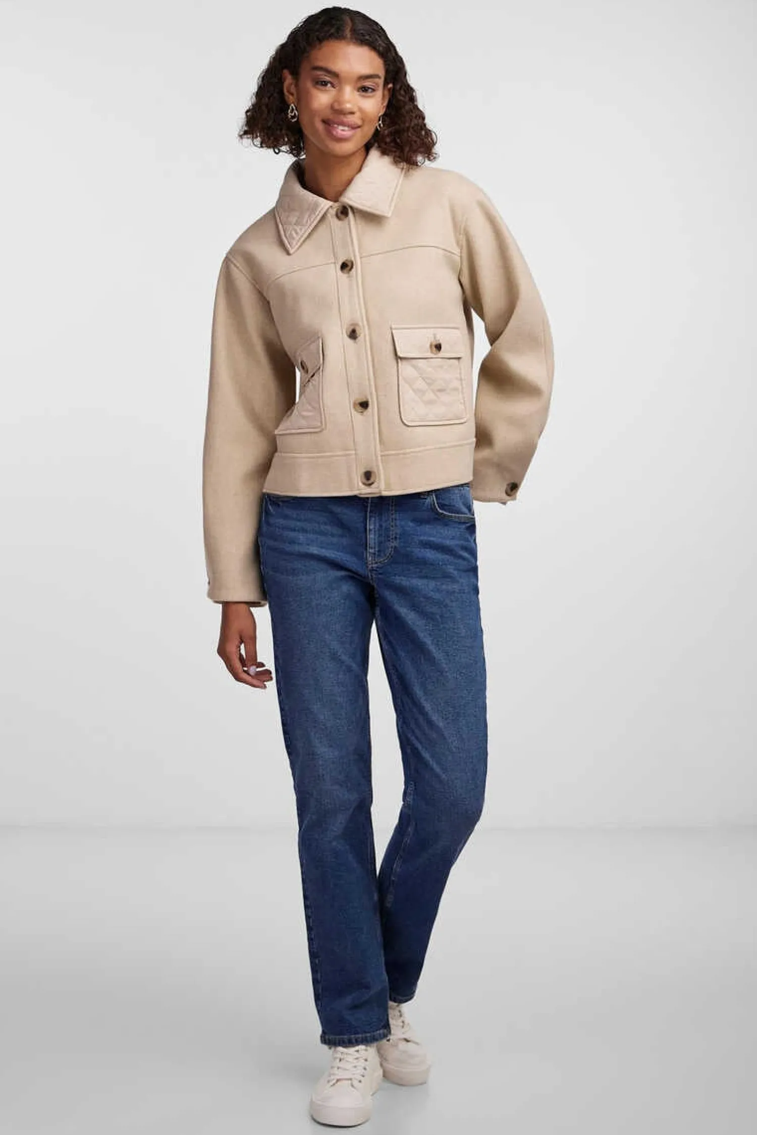 Pieces Blusoes E Casacos-Casaco Curto De Poliester