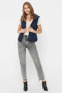 Only Coletes-Colete Acolchoado Com Capuz.