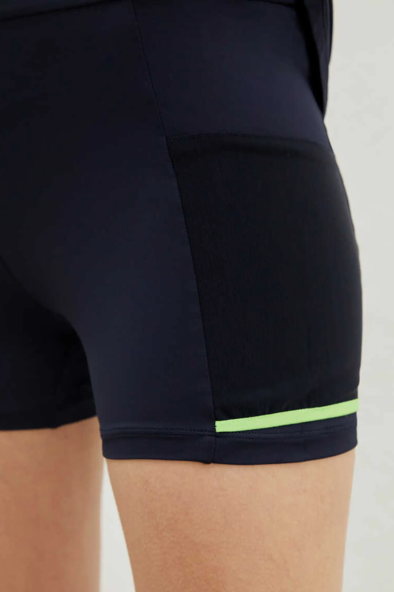 Dash and Stars Saias-Saia Com Malha Interior