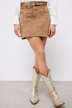 High Spirits Saias-Saia Hunter