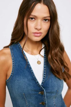 High Spirits Coletes-Sandy Vest