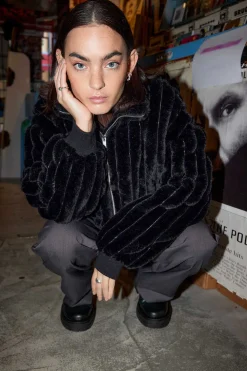 Noisy May Sobretudos E Parkas-Sobretudo De Pelo Sintetico