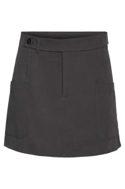 Noisy May Saias-Taillierter Rock