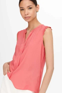 Only T-Shirts-Top Sem Mangas Com Decote Em Bico.