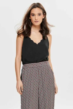 Only T-Shirts-Top Tipo Combinacao Debruado.