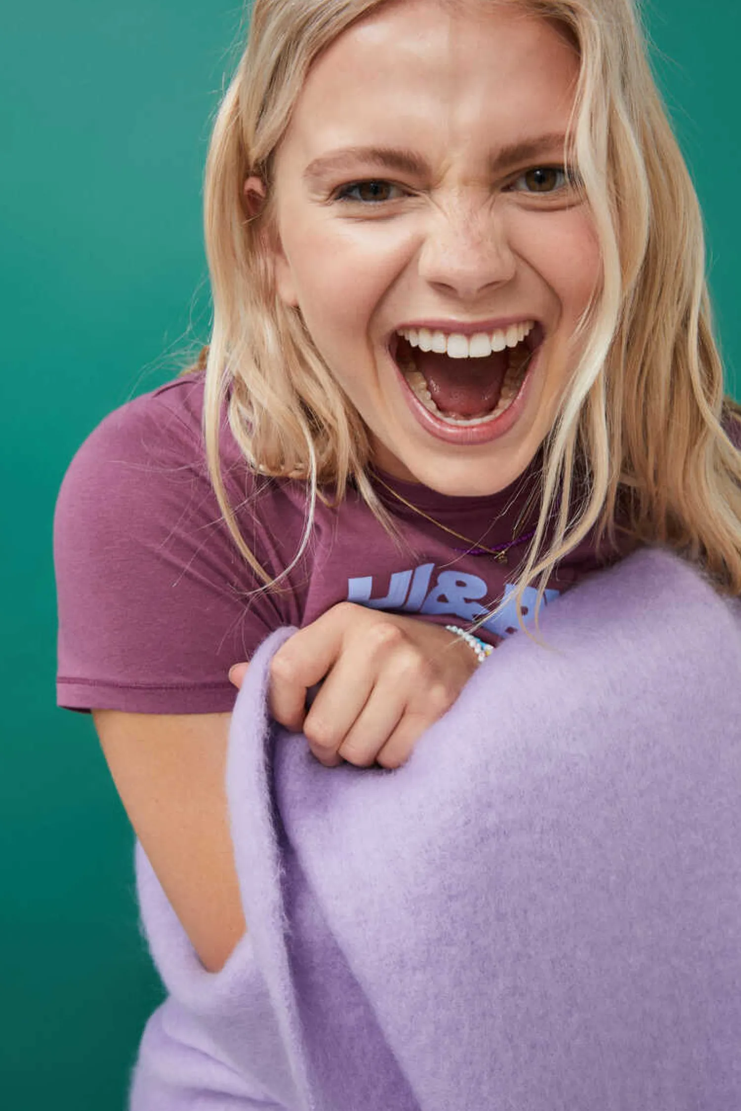 HI&BYE T-Shirts E Tops-T-Shirt 100% Algodao Bordo Logo