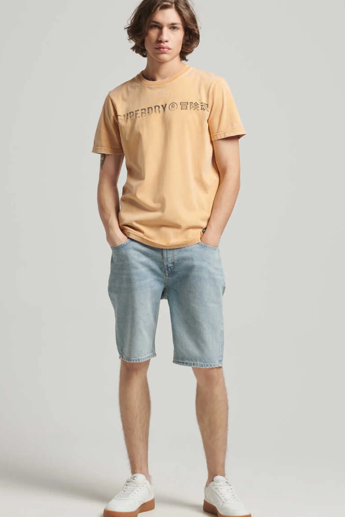 Superdry T-Shirt Com Logo Vintage Logo Corporate Camelo Sale